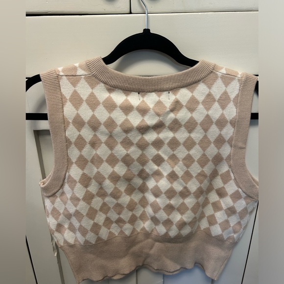⚡️2 for 10$!⚡️Cropped Sweater Vest - Picture 2 of 3
